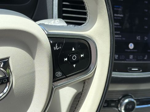 Certified 2025 Volvo XC90 B6 Plus AWD/4WD image 20