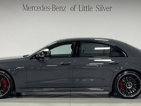 Used 2024 Mercedes-Benz S 63 AMG S image 2