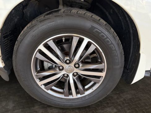 Used 2019 INFINITI QX60 Luxe w/ Essential Package image 35