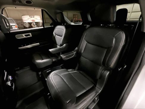 Certified 2021 Ford Explorer Limited w/ Class III Trailer Tow Package AWD/4WD image 25