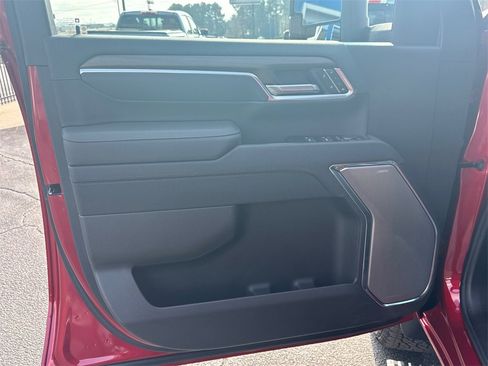 Used 2026 Chevrolet Silverado 2500 High Country w/ High Country Premium Package image 11