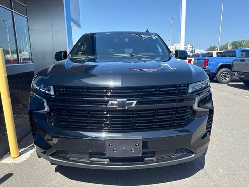 Used 2021 Chevrolet Tahoe RST w/ Rear Media and Nav Package AWD/4WD image 3