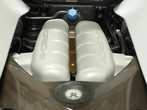 Used 2005 Porsche Carrera GT image 27