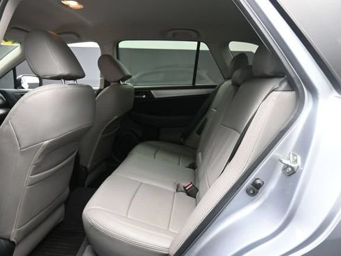 Used 2015 Subaru Outback 2.5i Premium AWD/4WD image 20