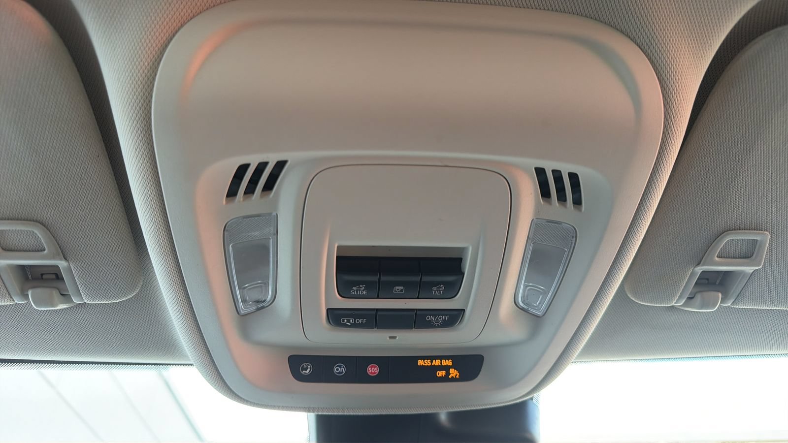 Used 2021 Buick Envision Essence AWD/4WD image 20