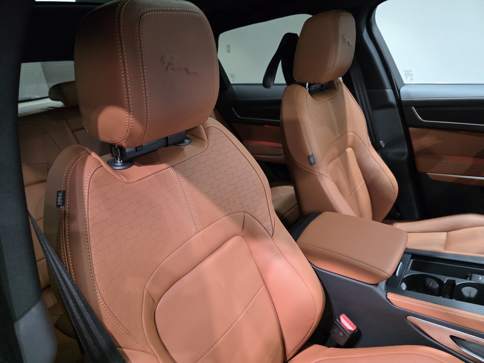 New 2026 Jaguar F-PACE R-Dynamic S AWD/4WD image 24
