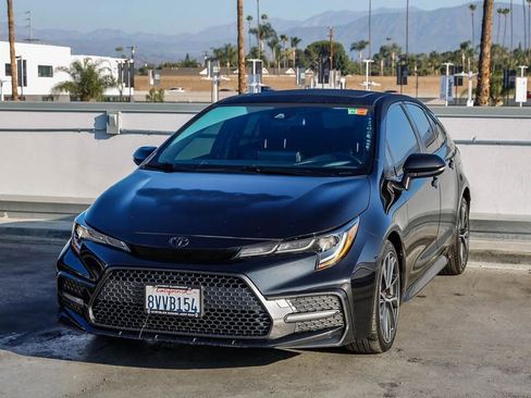 Used 2021 Toyota Corolla XSE w/ Carpet Mat Package (TMS) image 4