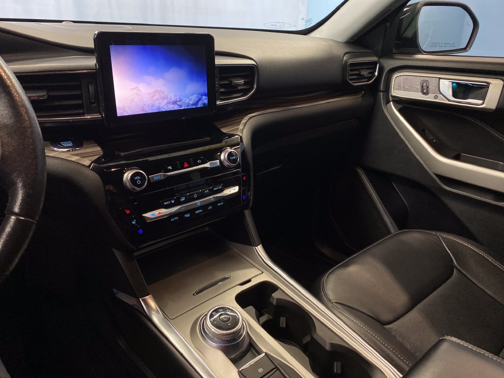 Used 2021 Ford Explorer Limited AWD/4WD image 13