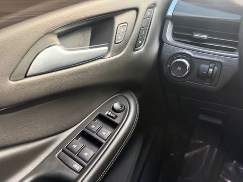 Used 2019 Buick Envision Essence image 16
