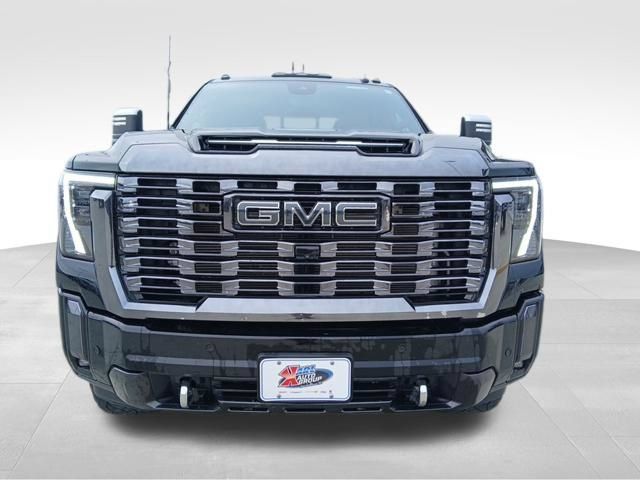 Used 2024 GMC Sierra 2500 Denali Ultimate AWD/4WD image 8