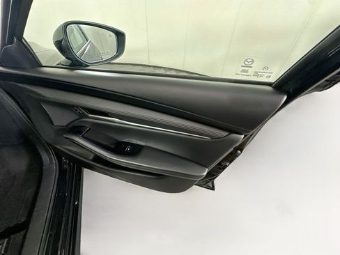 Used 2024 MAZDA MAZDA3 s FWD image 31