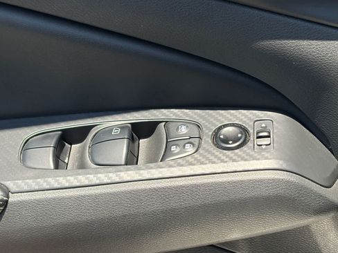 Used 2024 Nissan Altima 2.5 SV FWD image 7