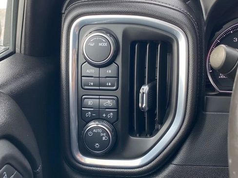 Used 2021 Chevrolet Silverado 1500 LT Trail Boss w/ Convenience Package II image 22