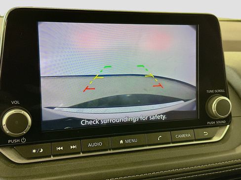 Used 2023 Nissan Rogue SV image 22