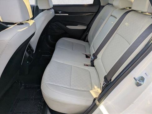 Used 2022 Kia Seltos EX image 18