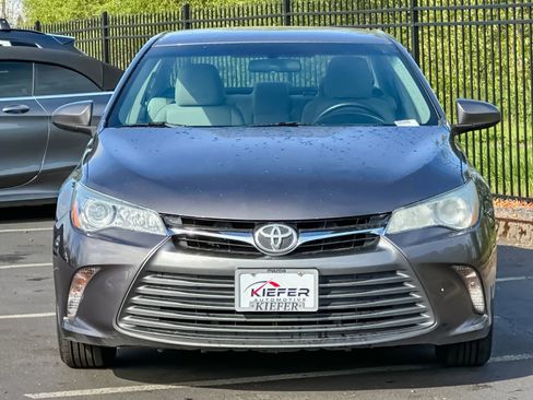 Used 2016 Toyota Camry LE FWD image 35