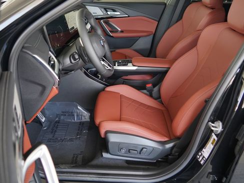 New 2026 BMW X2 xDrive28i w/ Technology Package AWD/4WD image 10
