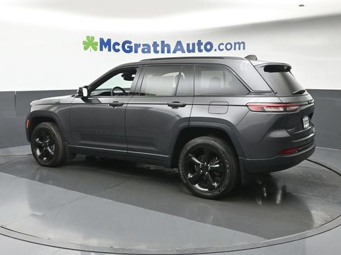 Used 2023 Jeep Grand Cherokee Altitude AWD/4WD image 27