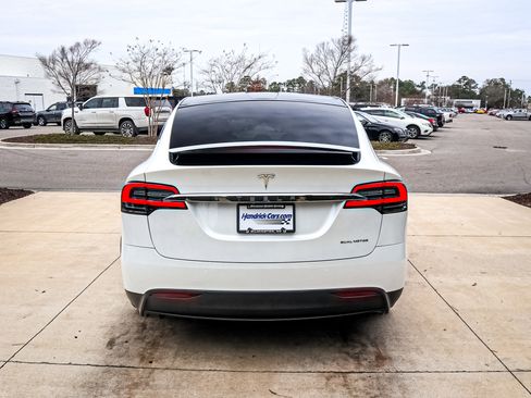 Used 2020 Tesla Model X Long Range image 9