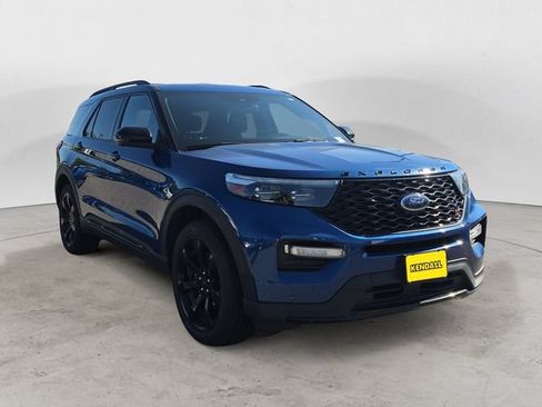 Certified 2021 Ford Explorer ST w/ Equipment Group 401A AWD/4WD image 3