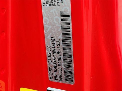 Certified 2022 Jeep Wrangler Unlimited Sahara w/ LED Lighting Group image 22