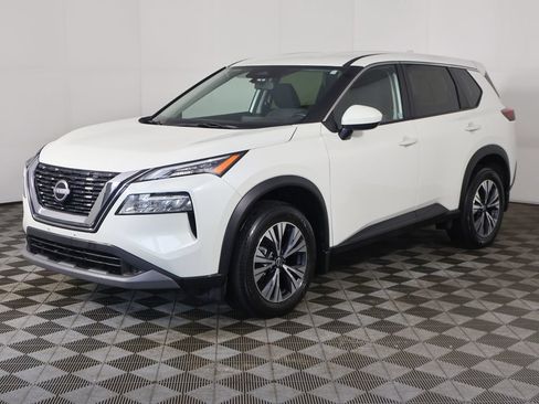 Used 2023 Nissan Rogue SV AWD/4WD image 6