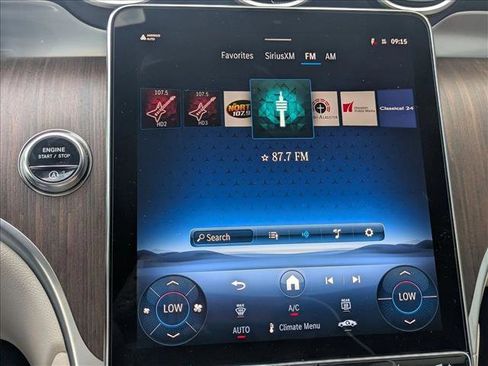 Used 2026 Mercedes-Benz GLC 300 image 9