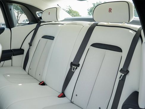 New 2025 Rolls-Royce Ghost image 43