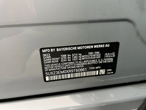 Certified 2024 BMW X7 xDrive40i w/ M Sport Package image 26