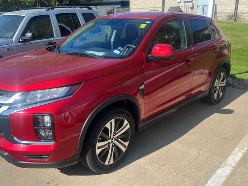 Used 2025 Mitsubishi Outlander Sport ES AWD/4WD image 11