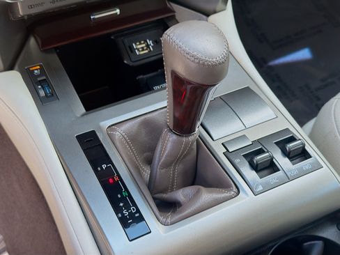 Used 2018 Lexus GX 460 Premium AWD/4WD image 13