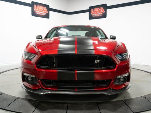 Used 2015 Ford Mustang GT Premium RWD image 3