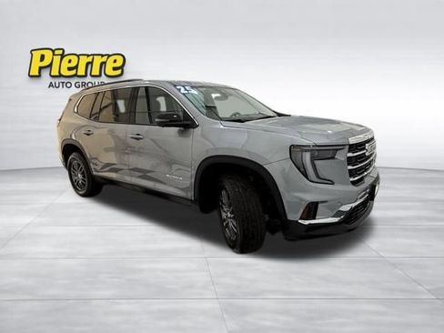 Used 2025 GMC Acadia Elevation image 7