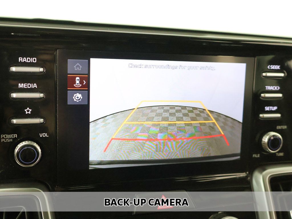 Used 2023 Kia Sorento LX FWD image 5