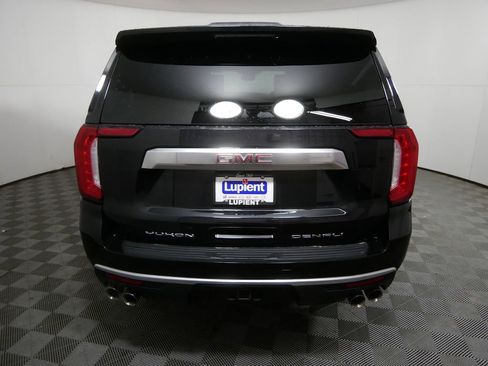 Used 2023 GMC Yukon XL Denali image 4