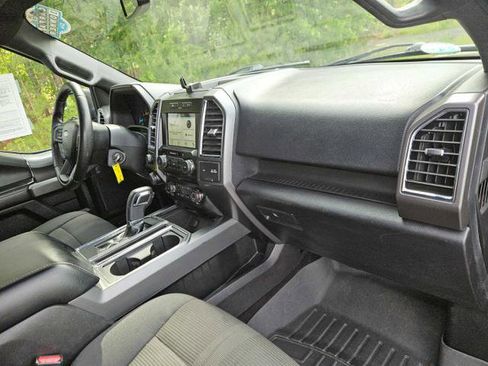Used 2016 Ford F150 XLT w/ Equipment Group 302A Luxury AWD/4WD image 39