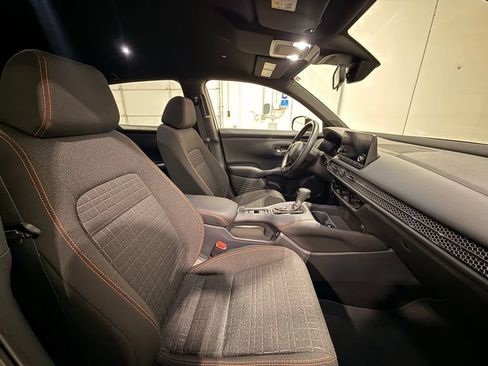 Used 2025 Honda HR-V Sport image 24