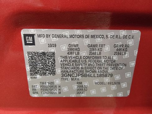 Used 2020 Chevrolet Trax LT w/ Sun & Sound Package AWD/4WD image 33