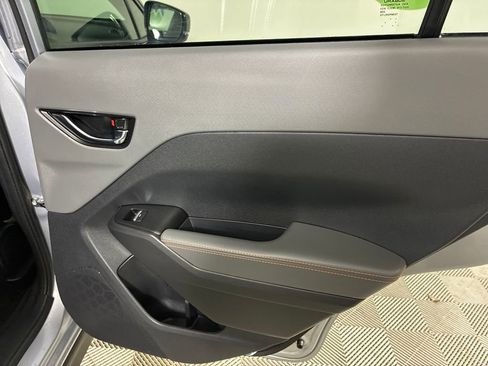 Used 2024 Subaru Crosstrek 2.5i Limited image 30