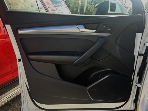 Used 2025 Audi Q5 2.0T Premium image 8