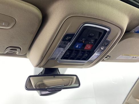 Used 2019 RAM 1500 Laramie AWD/4WD image 26