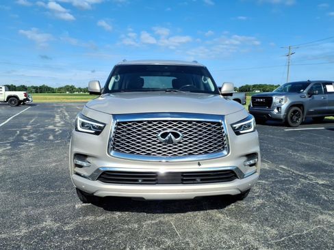 Used 2019 INFINITI QX80 Luxe RWD image 8