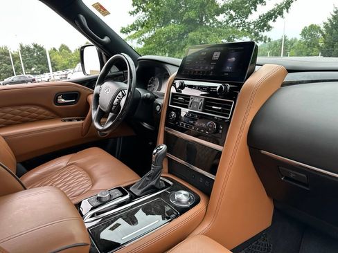 Used 2022 INFINITI QX80 Sensory w/ All-Season Package AWD/4WD image 26