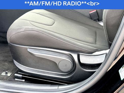 Used 2025 Hyundai Elantra Sport image 16