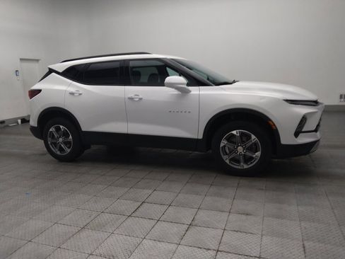 Used 2024 Chevrolet Blazer LT w/ Convenience Package FWD image 11