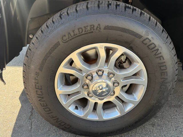 Used 2014 RAM 2500 Laramie w/ Convenience Group AWD/4WD image 48