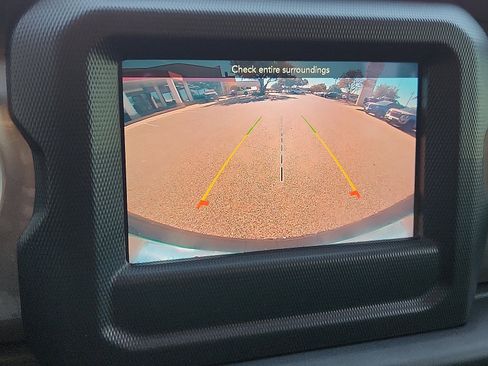 Used 2020 Jeep Wrangler Unlimited Sahara image 18