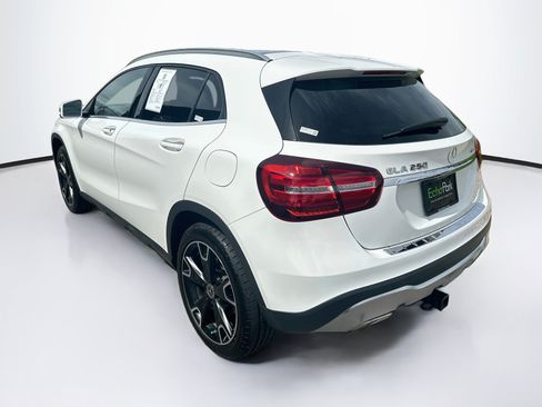 Used 2020 Mercedes-Benz GLA 250 4MATIC image 5
