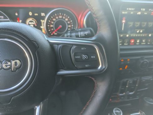 Used 2019 Jeep Wrangler Unlimited Rubicon AWD/4WD image 16