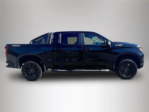 Certified 2022 Chevrolet Silverado 1500 LT Trail Boss w/ Convenience Package II image 5